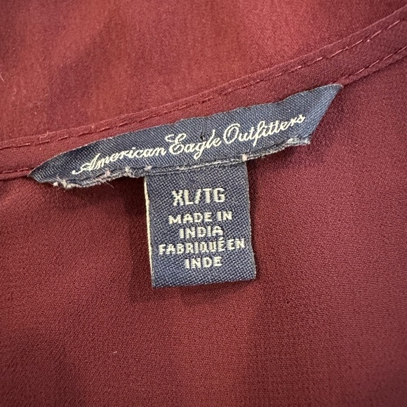 American  Eagle Outfitters Burgundy Pleated front with Floral Design XL - Picture 6 of 8